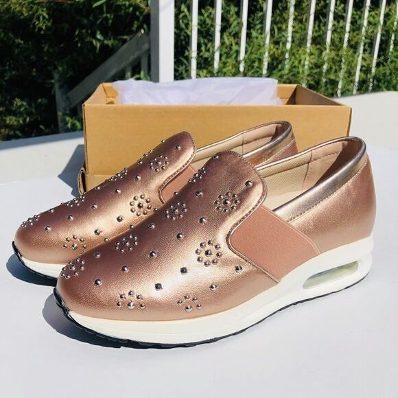 NIB Agatha Paris pink rose studded shoes - Picture 1 of 7